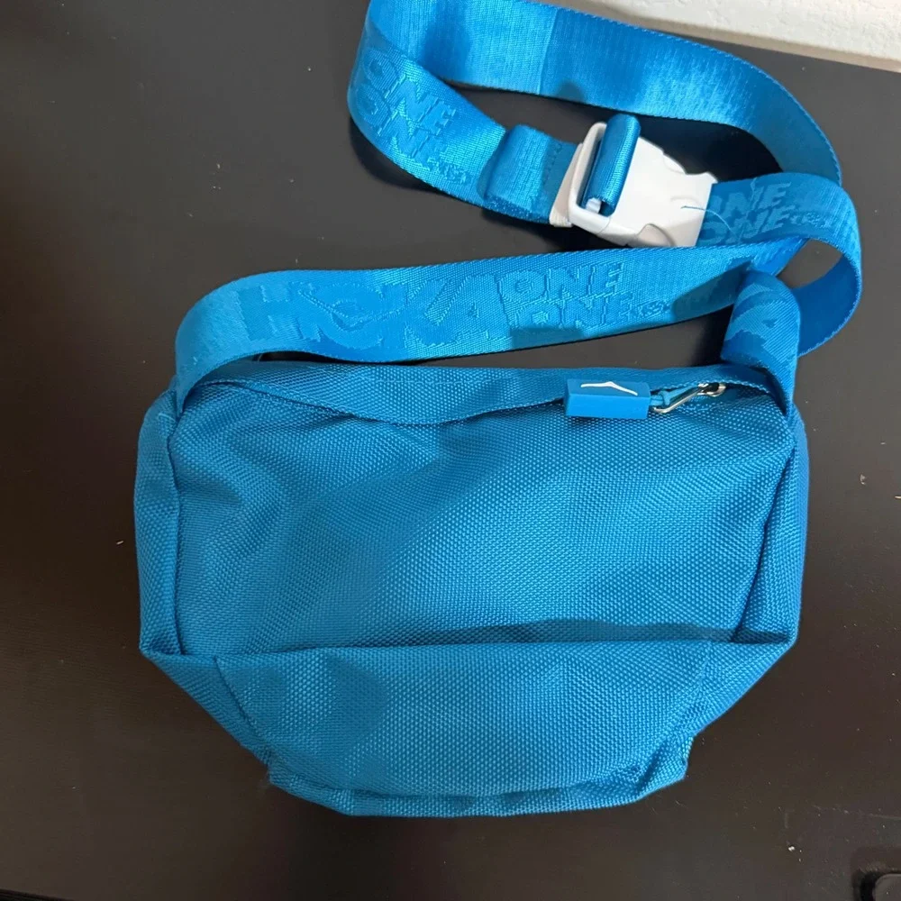 Hoka One One Blue Hip Pack Waist Bag Adjustable Belt Logo Strap Running Hiking